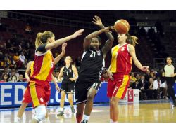 Galatasaray, Konuk Ettiği Beşiktaş’ı 81-43 Mağlup Etti