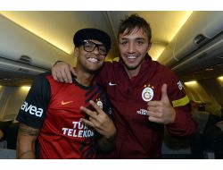 Kaleci Muslera’dan Penaltı Kurtaran Felipe Melo’ya Tebrik