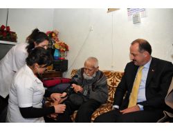 Mamak'ta Evde Sağlık Hizmetleri Sürüyor