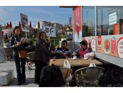 Balıkesirli Kadınlar Şiddete Karşı Yürüdü