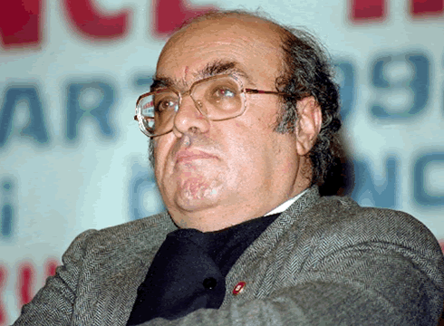 Uğur Mumcu ölümünün 21'inci yılında anılıyor...