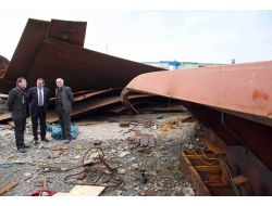 Ak Parti Milletvekili Demir'den, İşçi Ailelerine Taziye Ziyareti