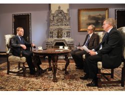 Medvedev: Suriye Krizinde Taraf Değiliz