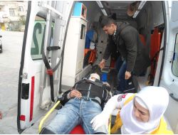 Motosiklet Duvara Çarptı: 2 Yaralı