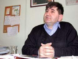 Belediye Büfelerinin Akıbetini Soran Yazara 10 Bin Tl Davası Açtı