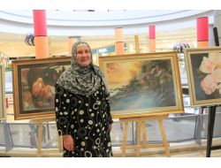 Busmek Kursuna Giden Ev Hanımları Resim Sergisi Açtı