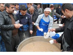 Elbistan Belediyesi, Şehirde 20 Bin Kişilik Aşure Dağıttı