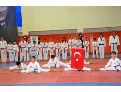 Diyarbakır’da İhtiyaç Sahibi Çocuklar ‘emniyet’le Geleceğe Kazandırılıyor