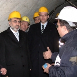 Ölenlerin Ailelerine 5'er Bin TL Yardım!