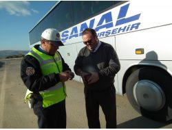 Kamyon Sürücülerine Kış Lastiği Uyarısı