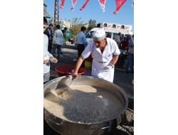 Ak Parti Ve Mhp'liler Aşure Etkinliğinde Buluştu