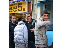 Sırt Çantasında Esrar Taşıyan Cinayet Zanlısı Yakalandı