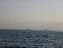 İSTANBUL'DA SİS SÜRPRİZİ