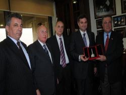 "Kapımız Her Zaman Türkiye'ye Ve Türklere Açık"