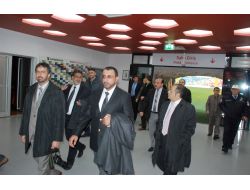 Omanlı Valiler Kadir Has Stadyumuna Hayran Kaldı