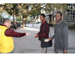 İlkadım'dan 5 Bin Kase Aşure Dağıtıldı