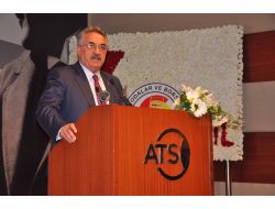 İş Dünyası Yeni Anayasa İstedi, Bakan Yazıcı 'Kaçamayız' Dedi