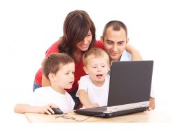 Çocuğunuzun İnternet Bağımlısı Olmasını İstemiyorsanız, İlgi Gösterin