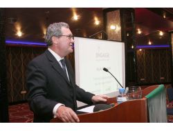 Downer: Müzakereler İçin Güney Kıbrıs'ın Yeni Liderini Bekliyoruz