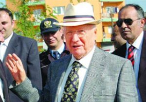 Kenan Evren hayatını kaybetti!