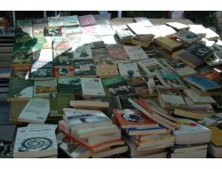 Başkent'te Korsan Kitap Operasyonu