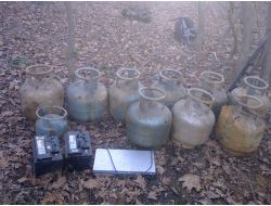 Bingöl'de Pkk'ya Ait Sığınak Malzemeleriyle Birlikte İmha Edildi