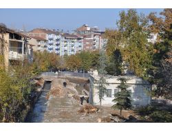 Kernek Meydanı Düzenleme Projesi Sürüyor