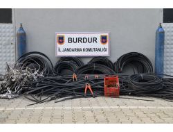 Jandarma, Kablo Hırsızlarını Yakaladı