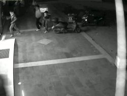 Markete Ses Bombalı Saldırı Güvenlik Kamerasında