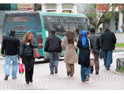 Bursa’da Şiddetli Lodos Hayatı Olumsuz Etkiliyor