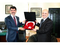 Bakan Bayraktar: Bayraktar Dürüstlüğü İle Tanınan Bir Adamdır