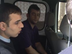 Eşini Çocuklarının Gözleri Önünde Bıçakladı