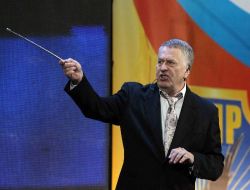 Jirinovski, Rusya'da Erken Seçim İstedi!