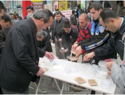 Çavdır Emniyeti, Aşure Dağıttı