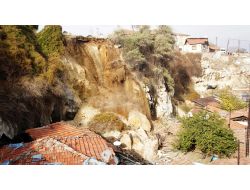 Altındağ'da Heyelan Anı Kameraya Yansıdı