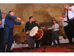 Kazakistan Ve Tanzanyalı İşadamları Sıra Gecesinde Coştu