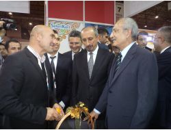 Kılıçdaroğlu Cebıt Bilişim Fuarı'nı Ziyaret Etti