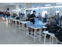 İdil’de Açılan Tekstil Fabrikası Gençler İçin Ekmek Kapısı Oldu