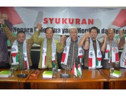 Filistin'ini Bm Başarısı Endonezya Meclisinde Kutlandı