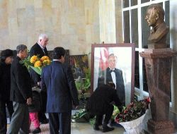 Haydar Aliyev Vefatının Yıl Dönümünde Taşkent'te De Anıldı