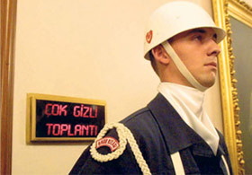 HEM SANIK HEM EN MAHREM