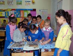 Bingöllü Öğrenciler Kullanılmayan Gazete Kâğıtlarından El Çantası Ve Kese Kâğıdı Yaptı