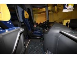 FENERBAHÇE OTOBÜSÜNE TAŞLI SALDIRI