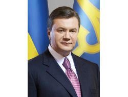 Ukrayna Cumhurbaşkanı Yanukoviç, Hükümetin İstifası Kabul Etti