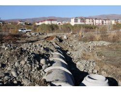 Bingöl’de Yağmur Suyu Hattı Yapılıyor
