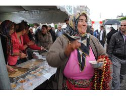 Chp'nin Aşure Etkinliğine Ak Partililer De Katıldı