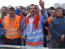 Üç Aydır Maaş Alamayan Belediye İşçileri Eylem Yaptı