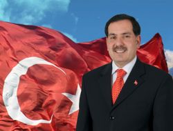 Başkan Zenbilci, Şehidin Mezarına Yapılan Saldırıyı Kınadı