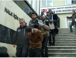 Turistleri Dolandırdıkları İddia Edilen 39 Kişi Gözaltına Alındı