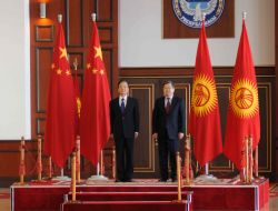 Çin Başbakanı Wen Jiabao Bişkek’te..